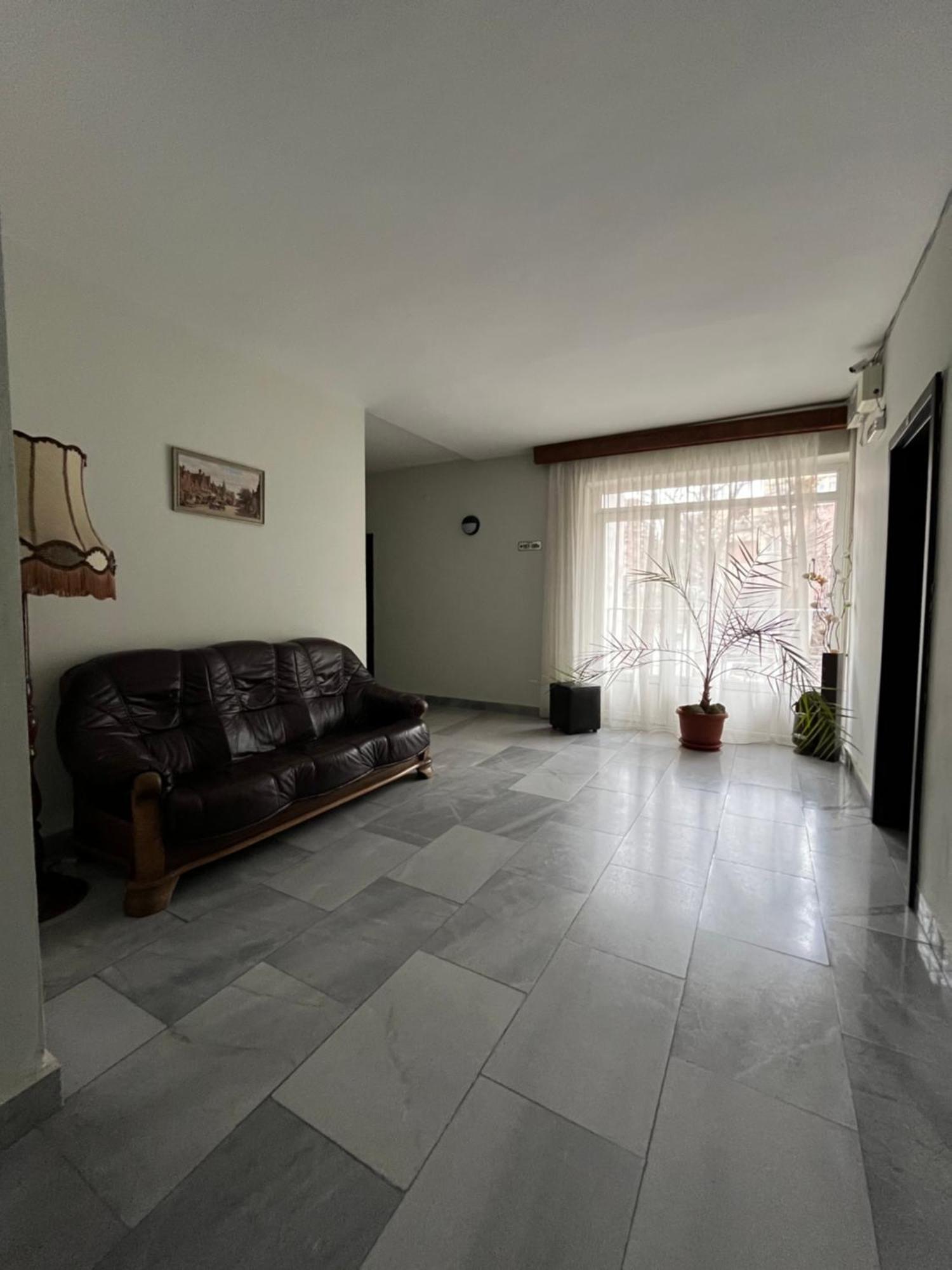 Park Hotel Ivailo Veliko Tărnovo Esterno foto
