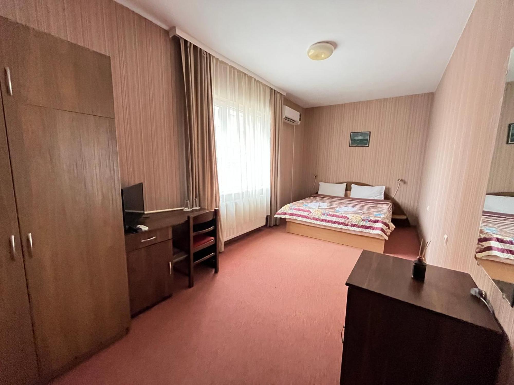 Park Hotel Ivailo Veliko Tărnovo Camera foto